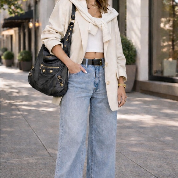 Balenciaga City Hobo Bag Authentic - Picture 2 of 4